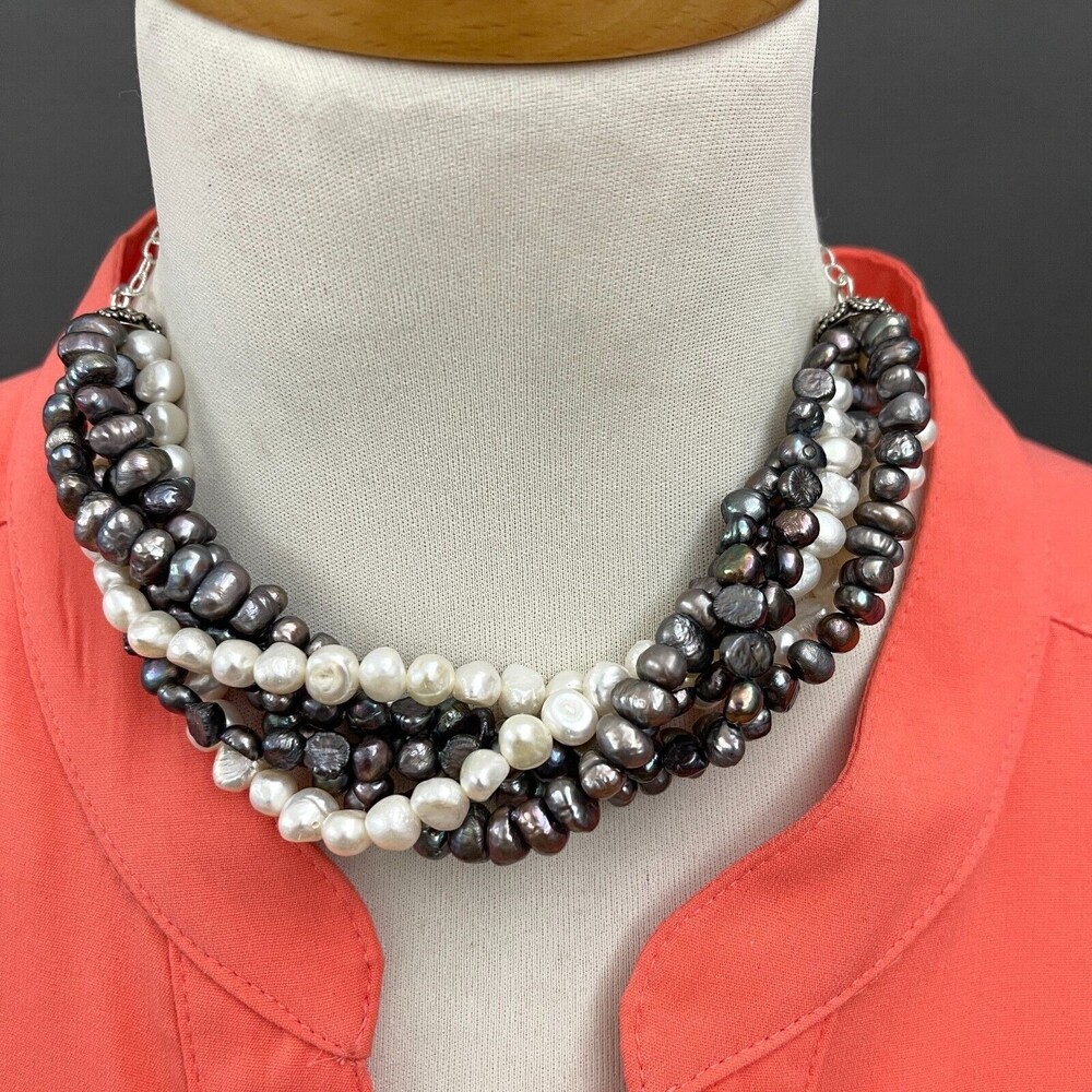 White Purple Faux Pearl Beaded Beads Women's Fashion Necklace NWOT